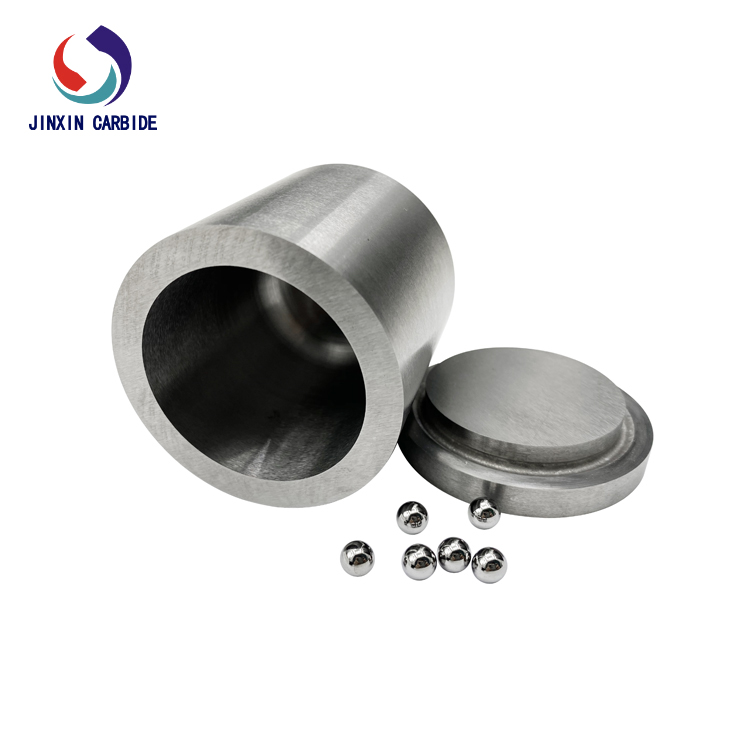 Karbür Bilyalar ve Karbür Kavanozların Kombinasyonu Hakkında 