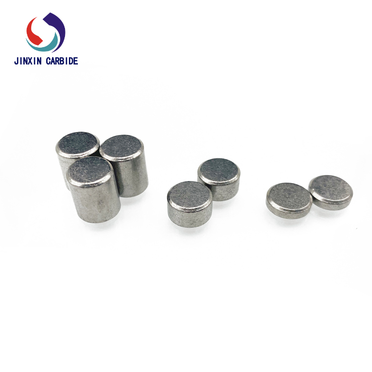 Pinewood Derby'de tungsten ağırlığı hangi çapıdır?