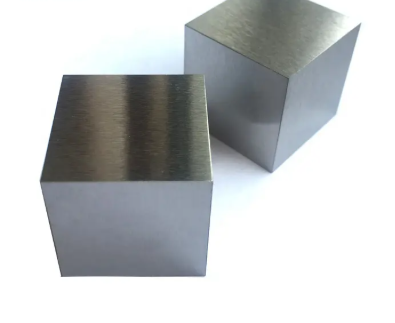 En Son Teknoloji Kelimenin Tam anlamıyla Elinizdeyken: Viral 'tungsten Küp'ün Ardındaki Güçlü Yetenekleri Ortaya Çıkarıyoruz