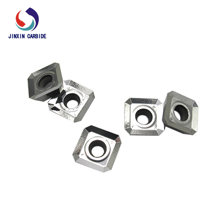 Metal Seramik Bıçaklar Neden Paslanmaz Çeliğin İşlenmesine Özellikle Uygundur?